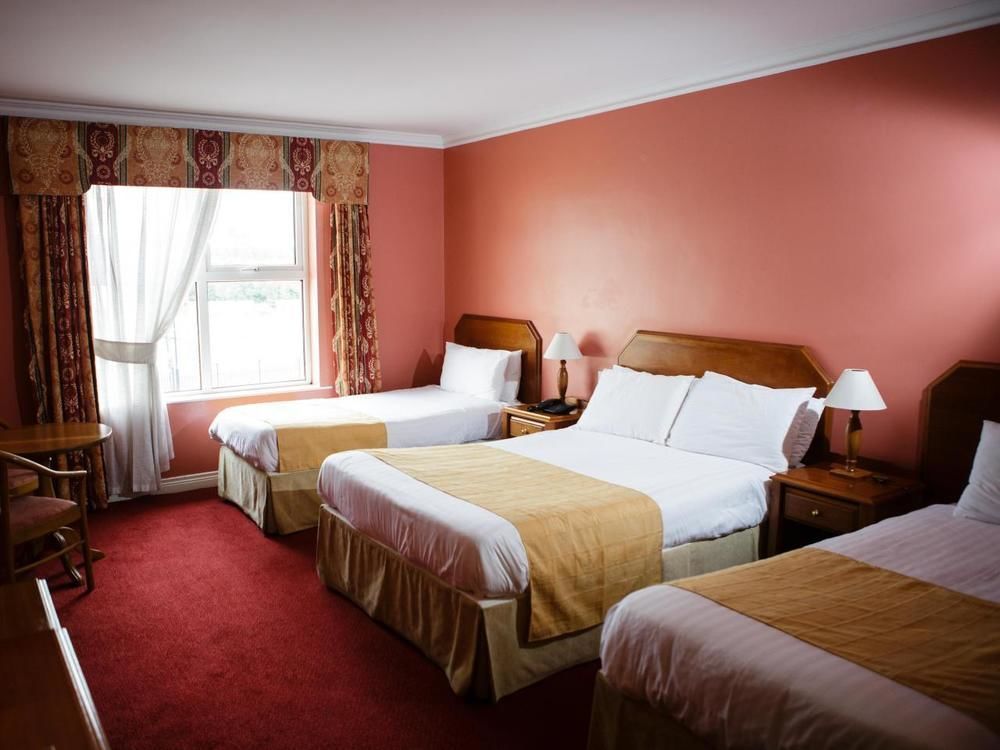Inishowen Gateway Hotel 번크라나 외부 사진